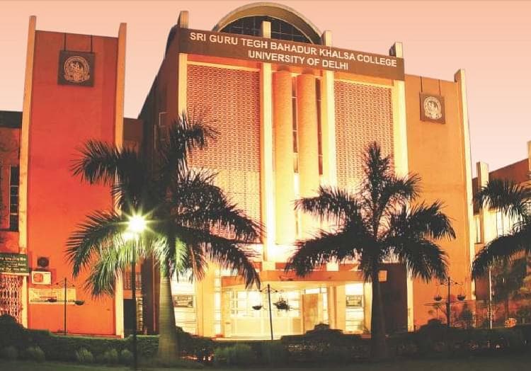 Verified PGs and student housing near Khalsa College, North Campus Delhi